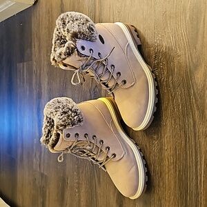 Lugz size 9.5 Boots
